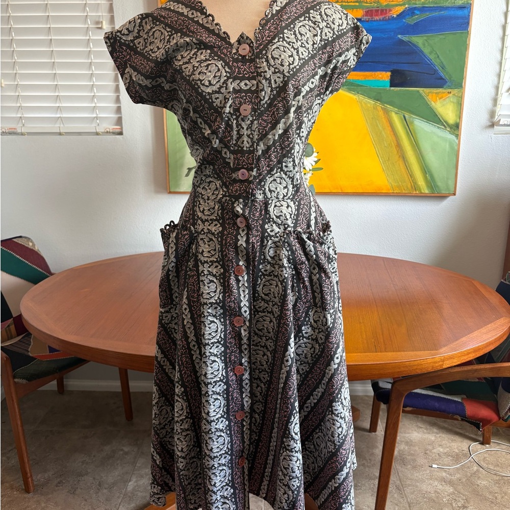 Vintage 50’s Day Dress Black and Gray Patterned